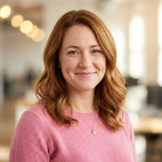 Emily Watson, chargée du service client au sein de Ancre Rendix
